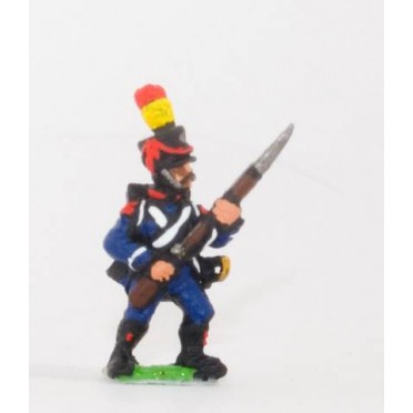 French: Light Infantry (Leger): Carabinier, Chasseur or Voltigeur in Shako with side plume