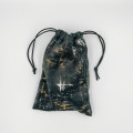 Dice bag in black velvet, marbled silver and gold 2