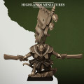 Highlands Miniatures - Sewer Vermin - Vermin Lord With Banner 4
